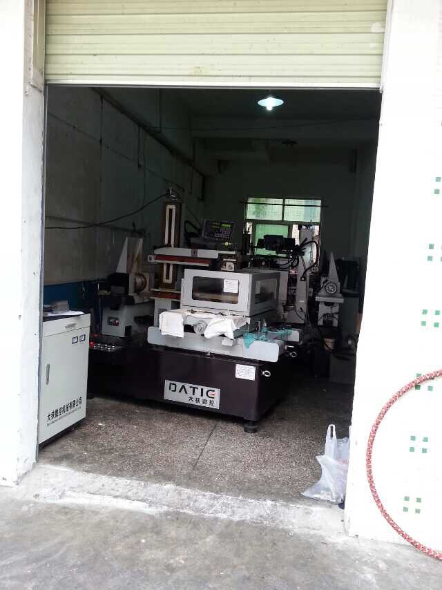 線切割機