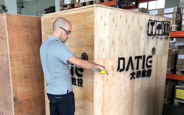天津（開(kāi)利達(dá)控制技術(shù)）線切割機(jī)床實(shí)地客戶現(xiàn)場(chǎng)收貨